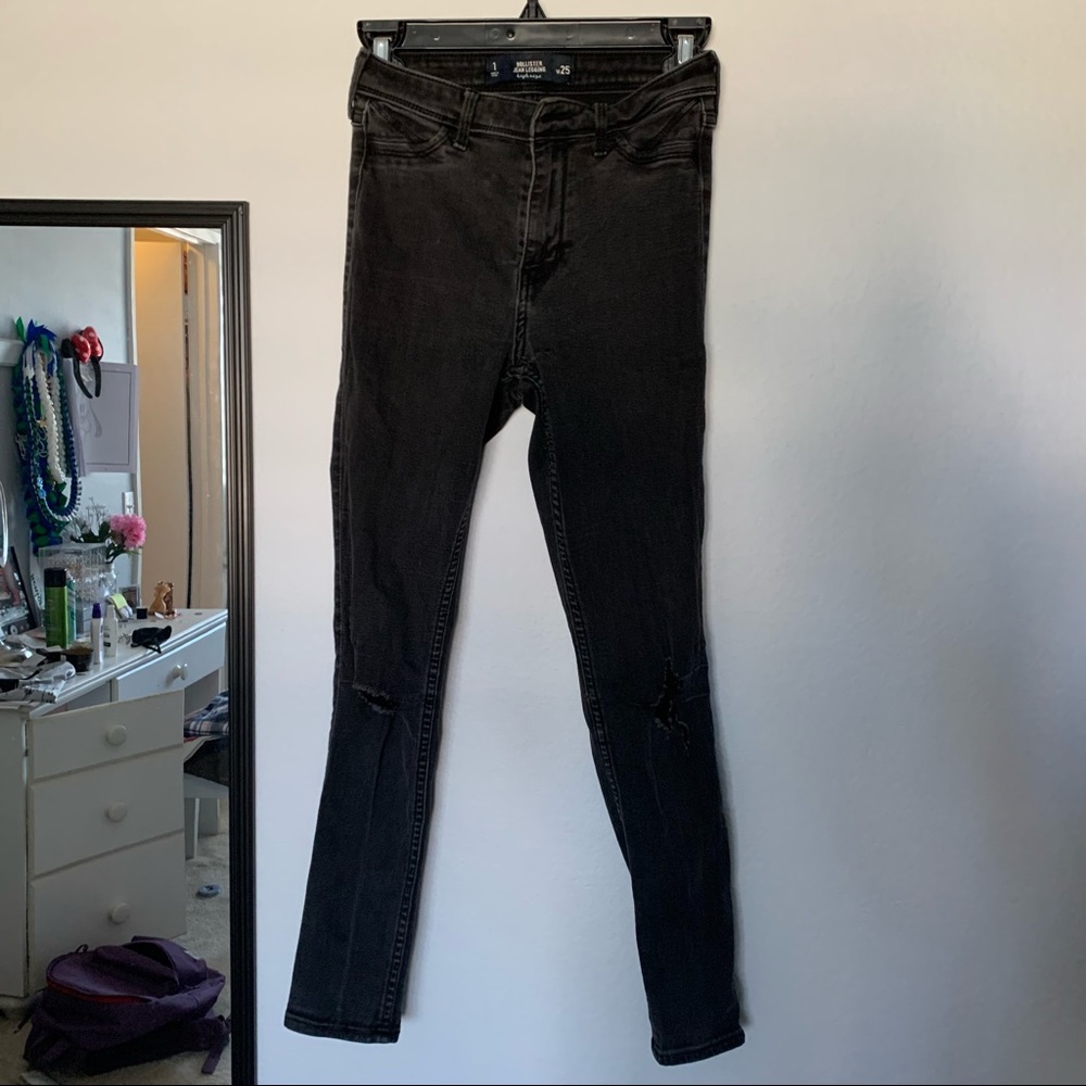 Black skinny jeans